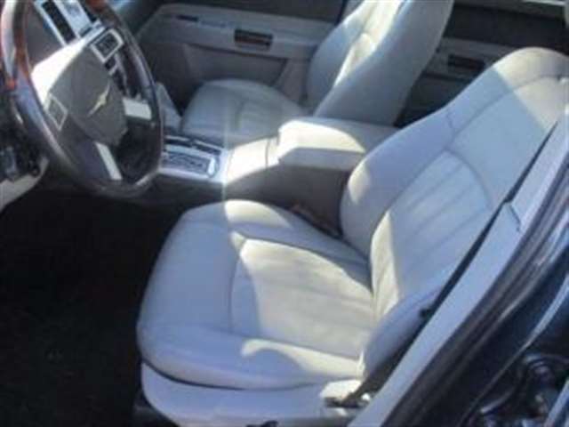 2007 Chrysler 300 AWD C 4dr Sedan